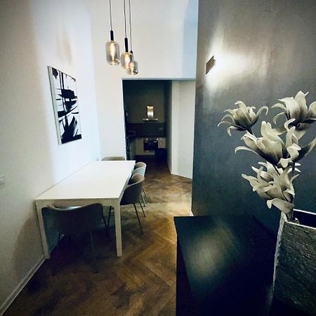 Top Wenceslas Square Apartment Praga Esterno foto