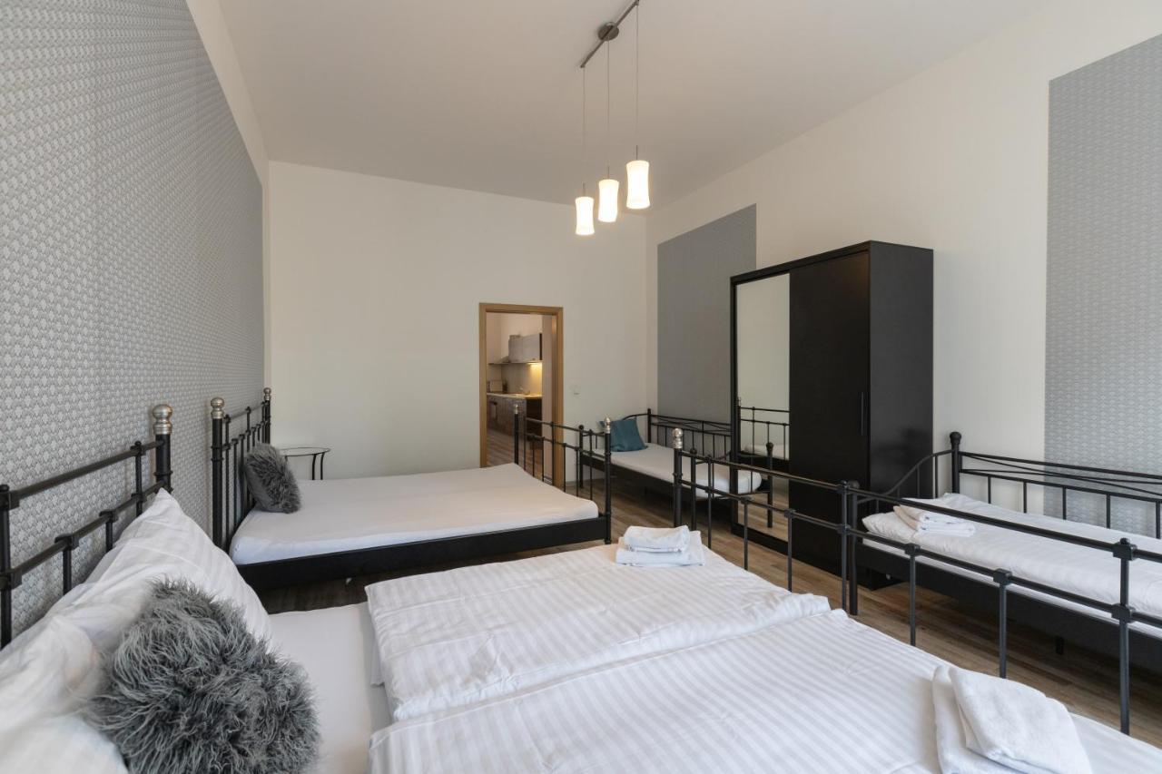 Top Wenceslas Square Apartment Praga Esterno foto