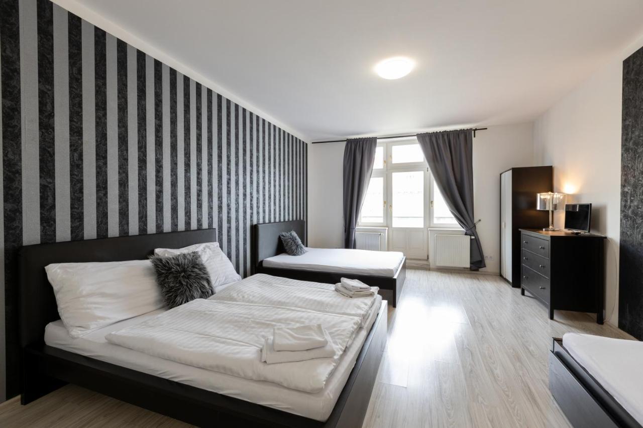 Top Wenceslas Square Apartment Praga Esterno foto