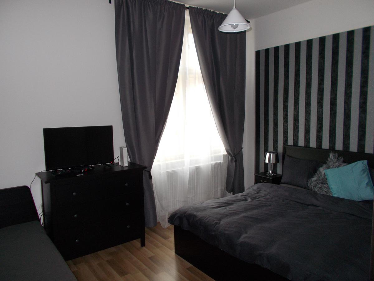 Top Wenceslas Square Apartment Praga Esterno foto