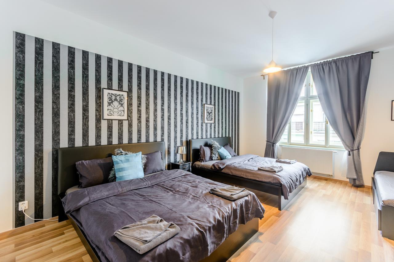 Top Wenceslas Square Apartment Praga Esterno foto