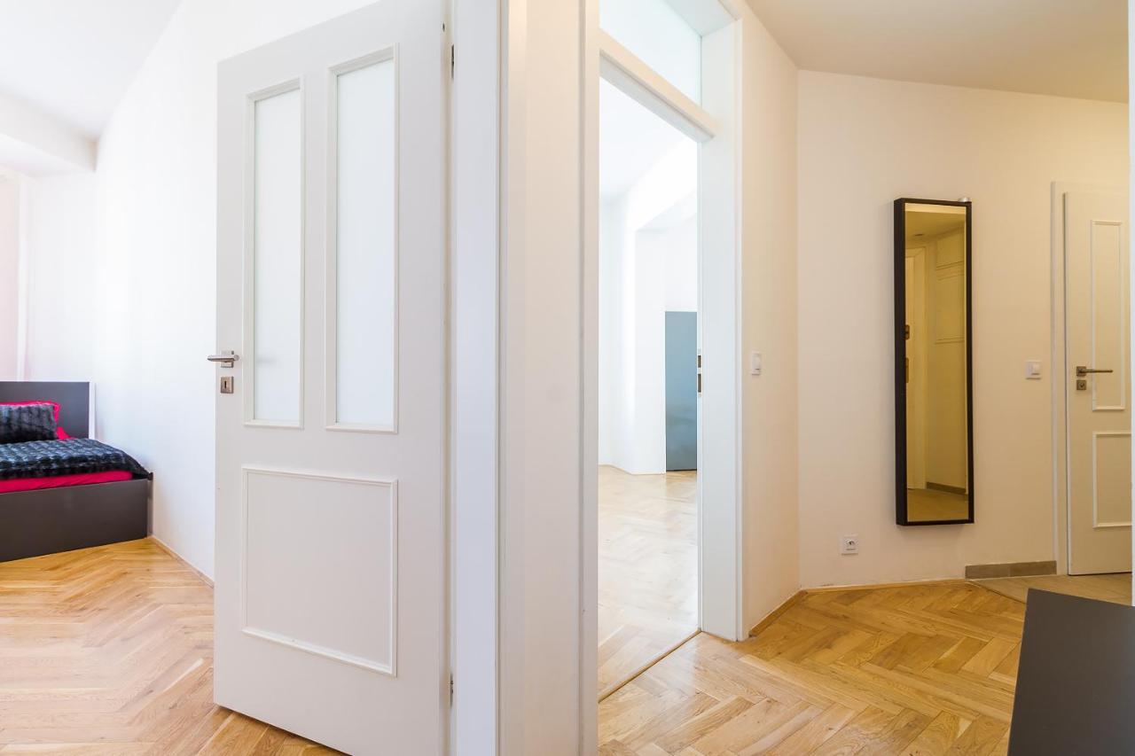 Top Wenceslas Square Apartment Praga Esterno foto